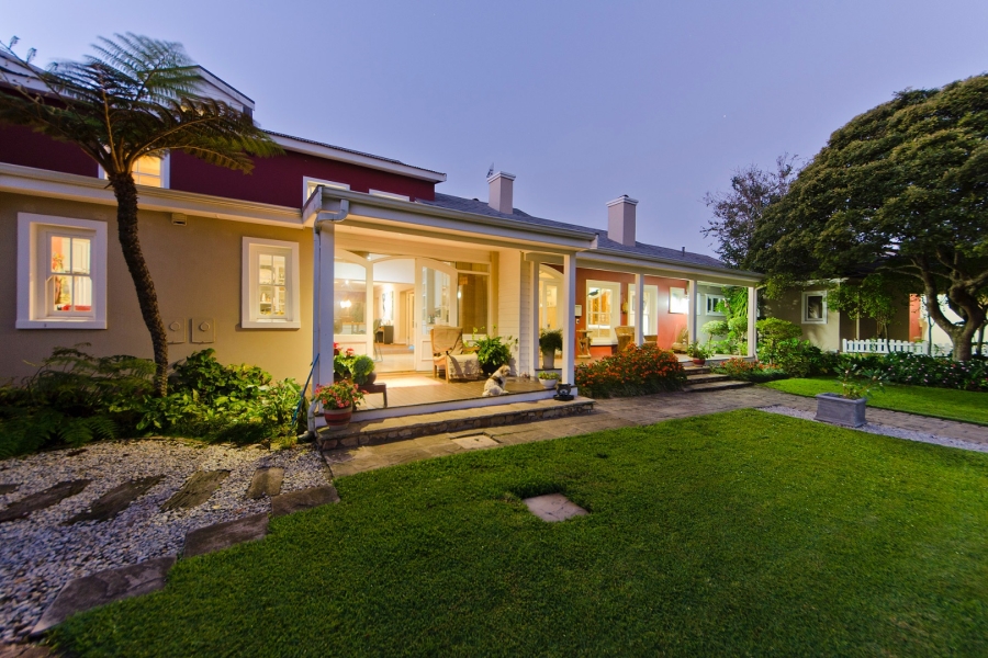 9 Bedroom Property for Sale in Leisure Isle Western Cape